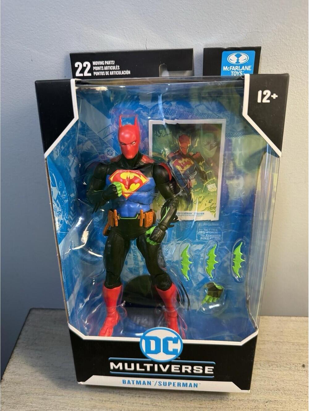 Sc Batman/ Superman Figure